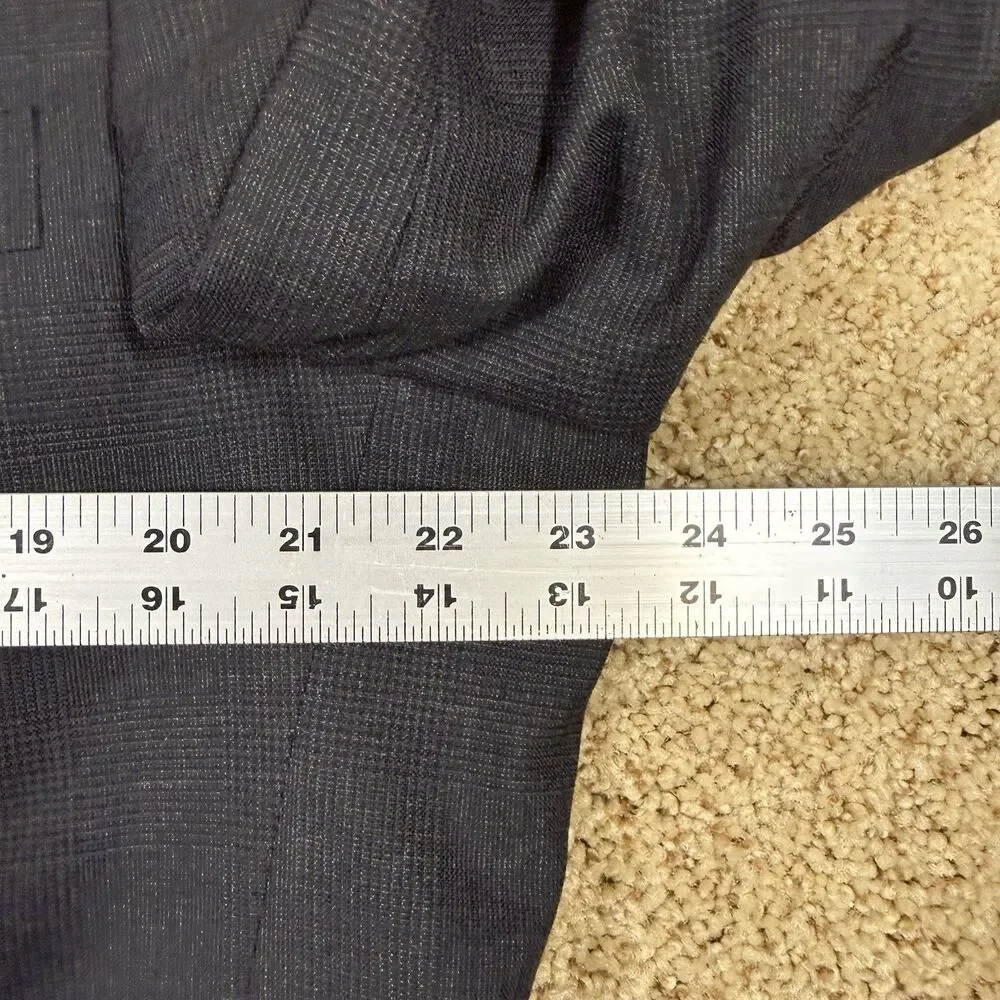Jos. A. Bank 100% Wool Glen Plaid sport coat Grey 48L Classic two button Blazer